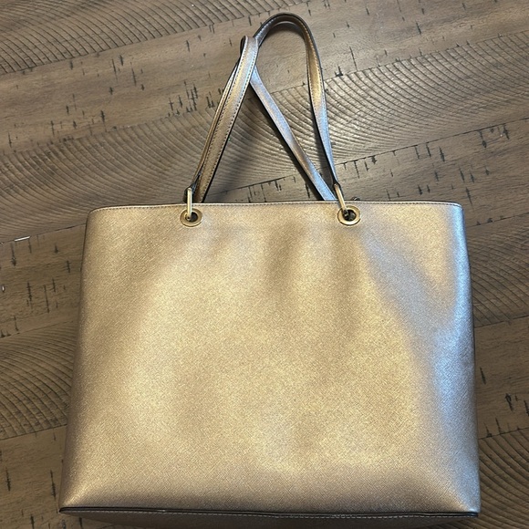 Michael Kors tote - Picture 2 of 3